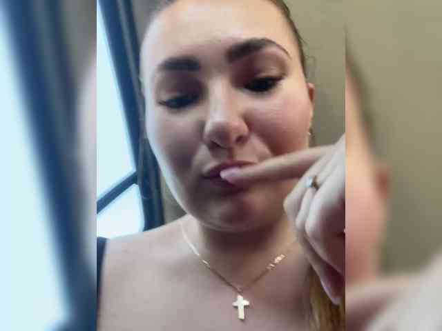 nude web chat Kriss-kisa