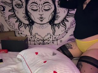 Villanelle Porn Show