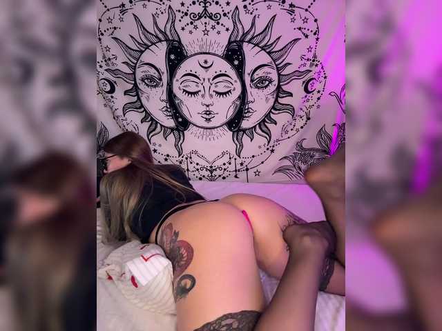 Villanelle's BongaCams show and profile