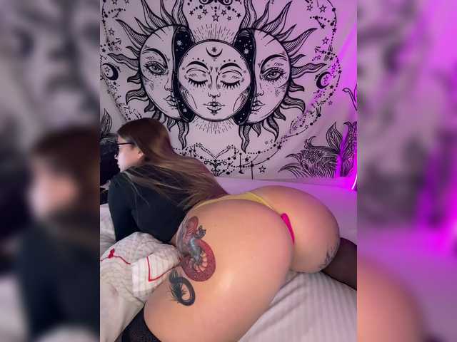 Villanelle's BongaCams show and profile