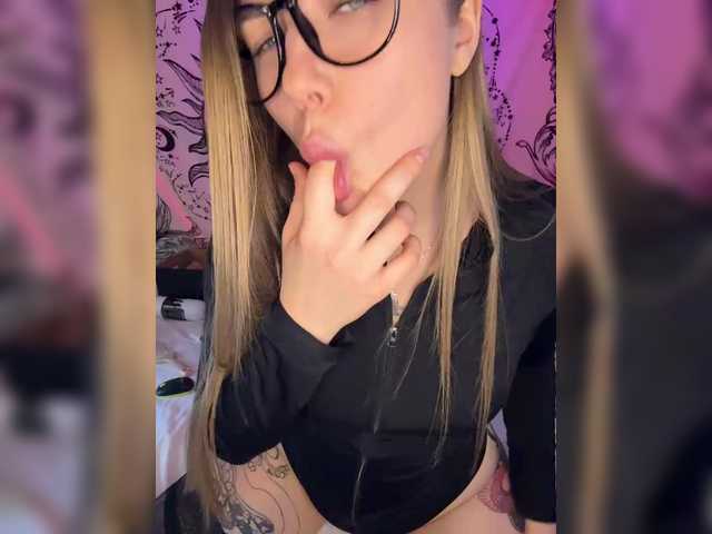 целка Villanelle