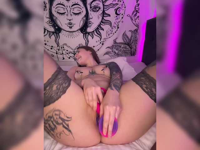 Villanelle's BongaCams profile