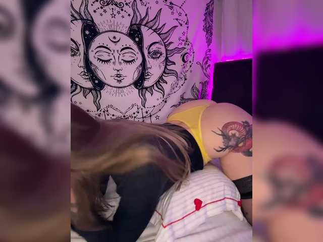 Villanelle's BongaCams show and profile