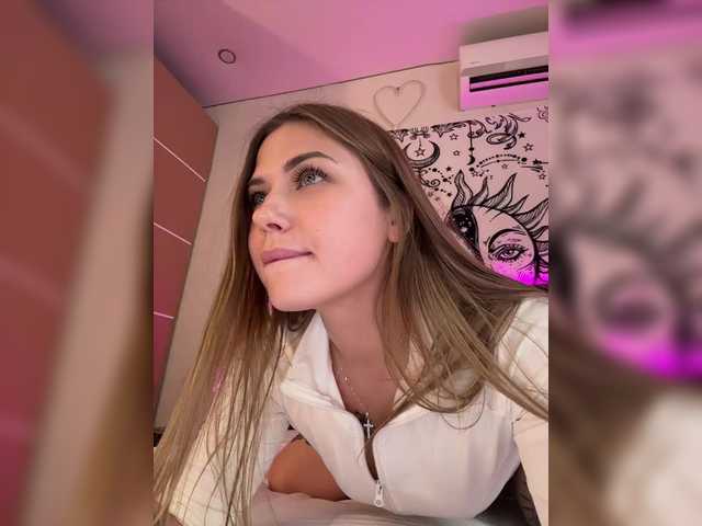 Villanelle's BongaCams profile