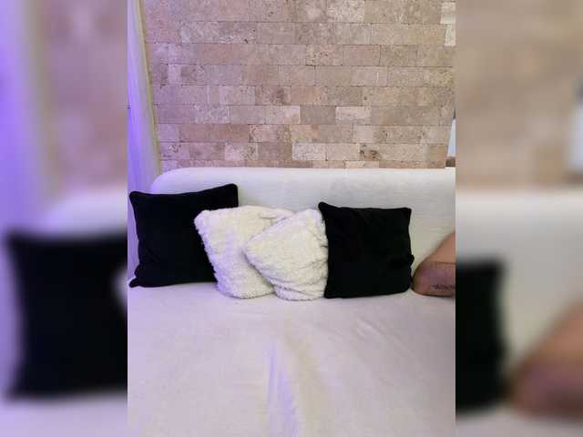 Honeycouple's BongaCams profile