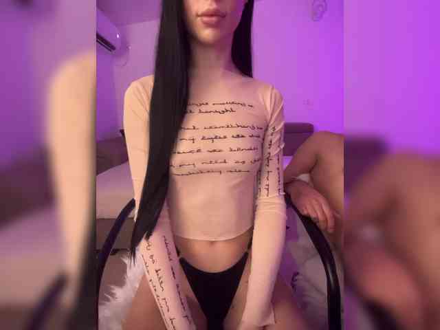 Honeycouple Live Webcam on {site_name}