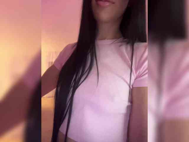 Honeycouple's webcam live show