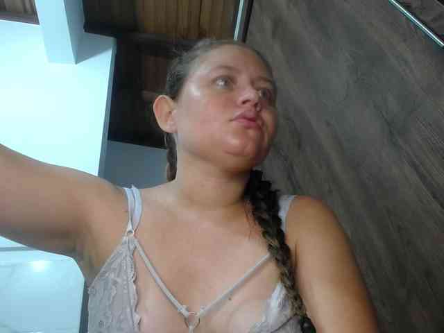 roxy-fisting webcam