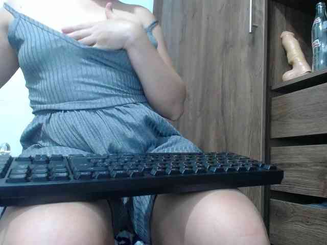roxy-fisting webcam