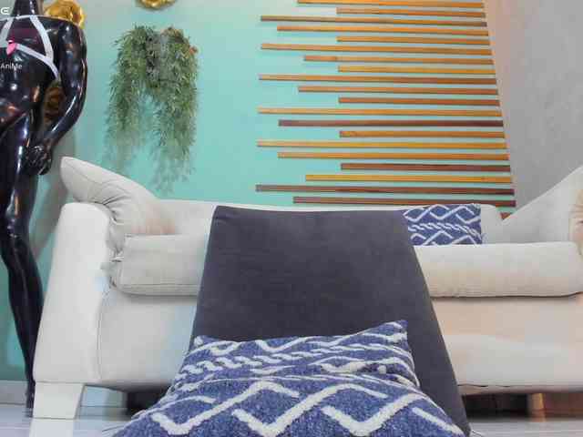 sofia-ebony sofia-ebony