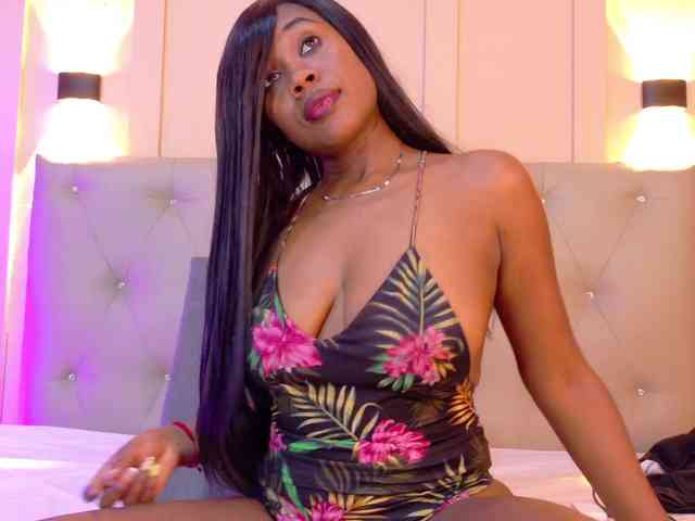 sofia-ebony webcam