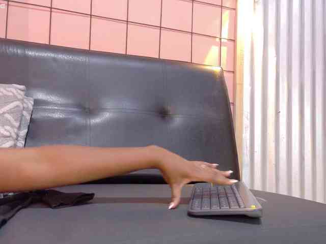 sofia-ebony webcam