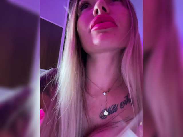 Wild-Angel777's BongaCams show and profile