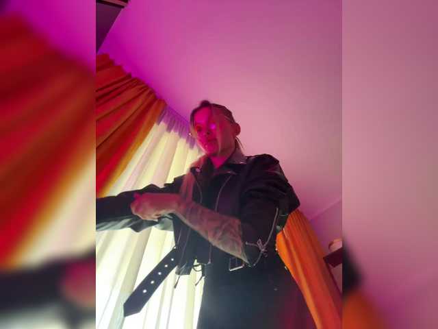 go to chat with WILD-ANGEL777