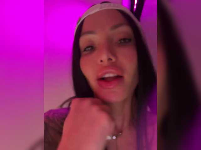 Wild-Angel777's BongaCams show and profile