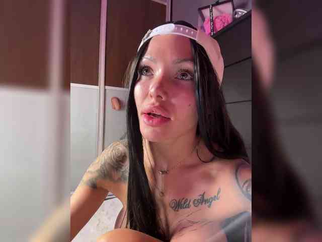 WILD-ANGEL777 webcam