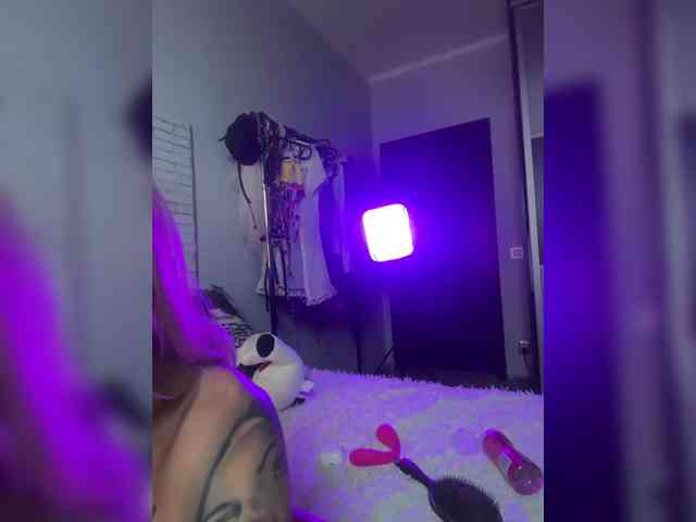 WILD-ANGEL777 webcam