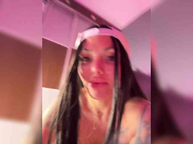 WILD-ANGEL777 webcam