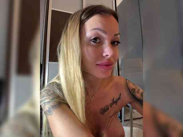 Wild-Angel777 Live Webcam on BongaCams