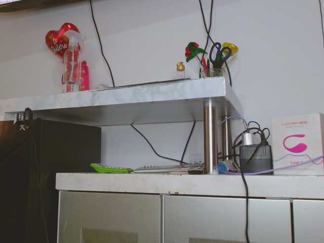 meli-jones69's BongaCams show and profile