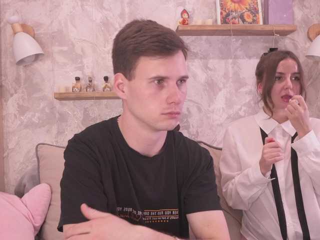 FluffyHat's BongaCams show and profile