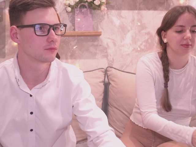 FluffyHat's BongaCams show and profile