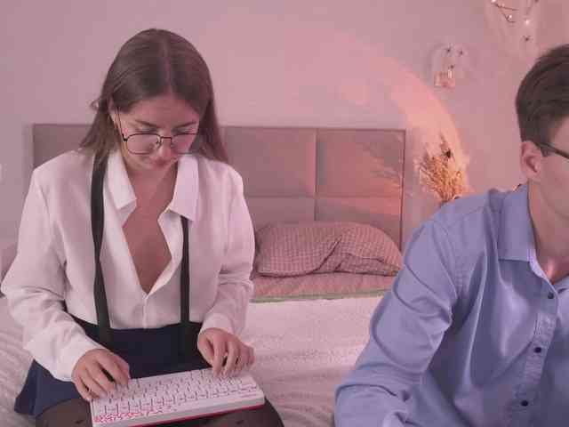 PashaAndMila webcam