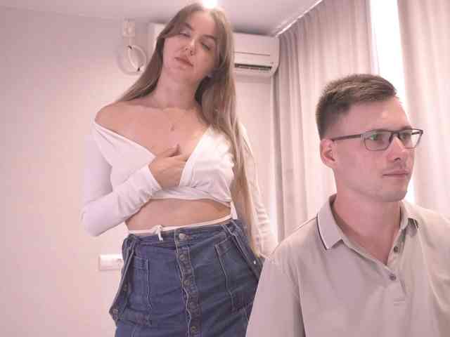 PashaAndMila webcam