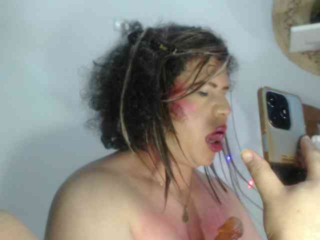 AmatistaFeet Live Webcam on BongaCams
