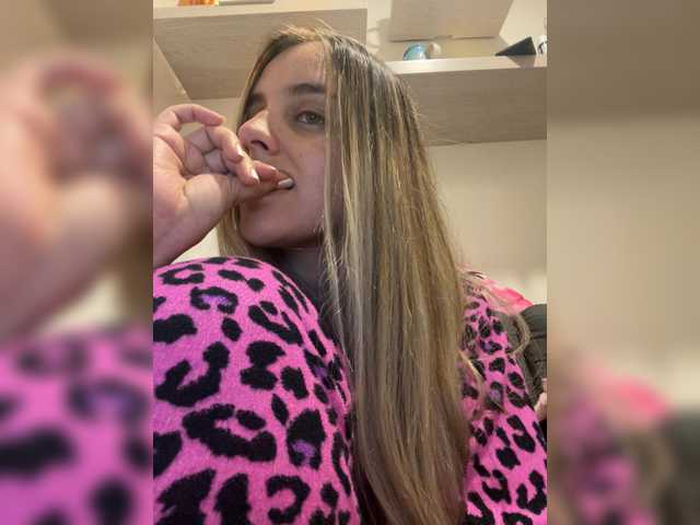 black-an's BongaCams show and profile