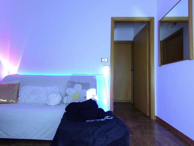 Natalie10g's BongaCams show and profile