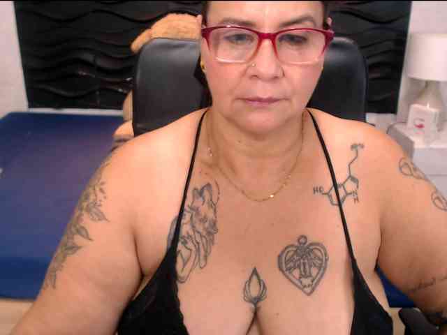 LauraRiley webcam