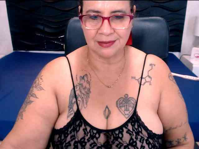 LauraRiley webcam