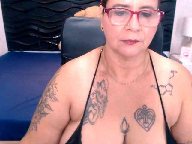 LauraRiley webcam