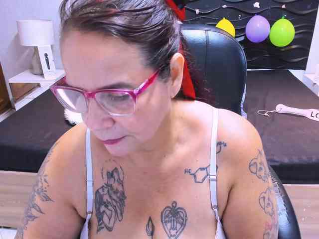 LauraRiley webcam