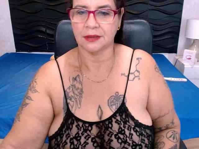 LauraRiley webcam