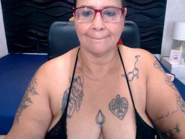 LauraRiley webcam