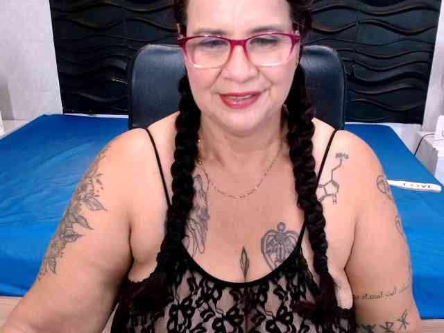 LauraRiley webcam