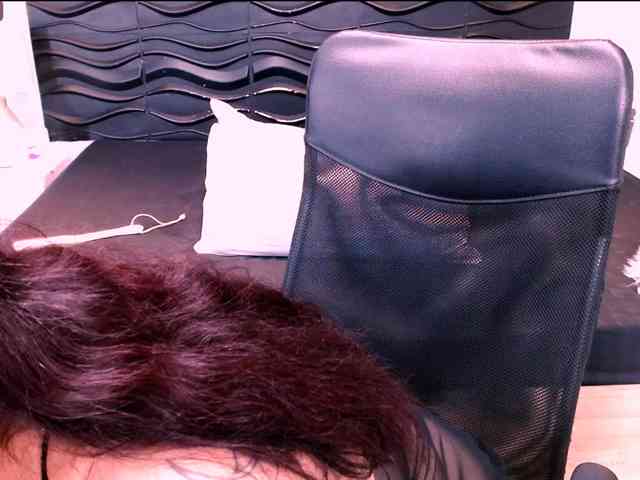 LauraRiley webcam