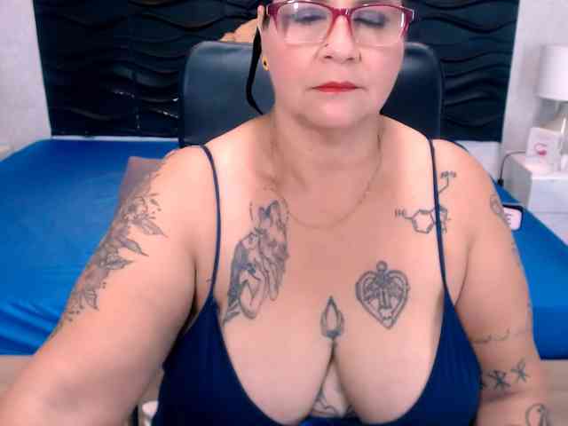 LauraRiley webcam