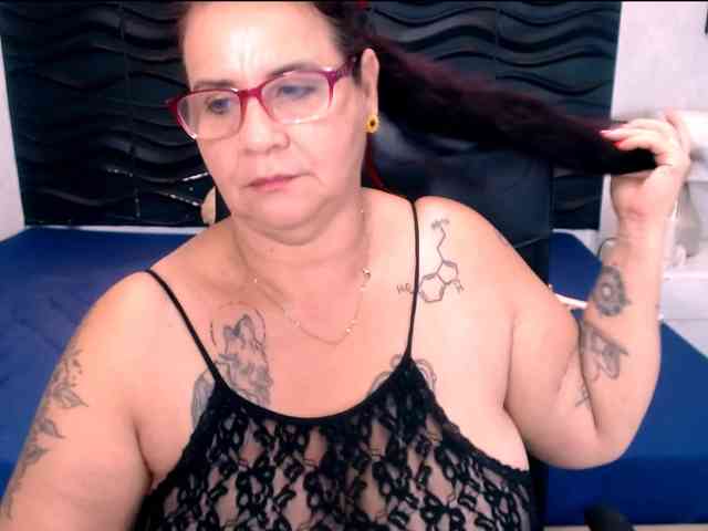 LauraRiley webcam