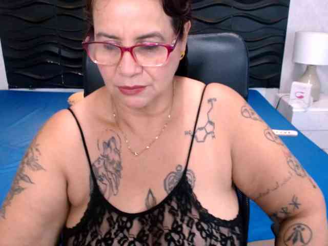 LauraRiley webcam