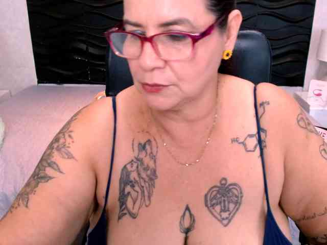 LauraRiley webcam