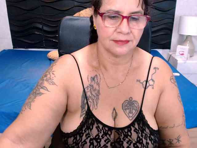 LauraRiley webcam
