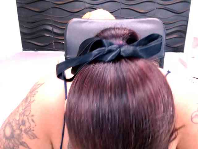 LauraRiley webcam