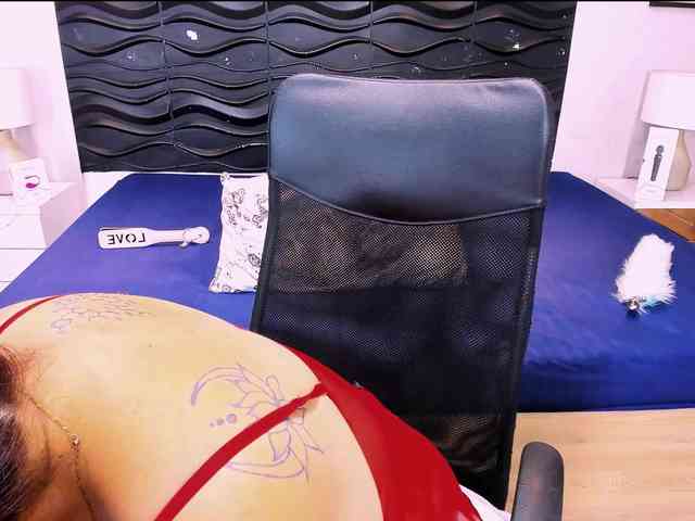 LauraRiley LauraRiley