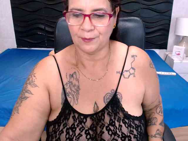 LauraRiley webcam