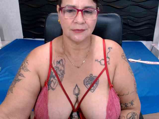 LauraRiley webcam