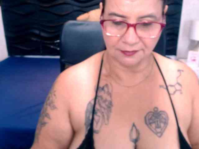 LauraRiley webcam