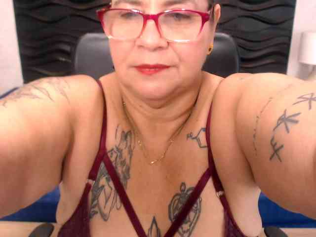 LauraRiley webcam